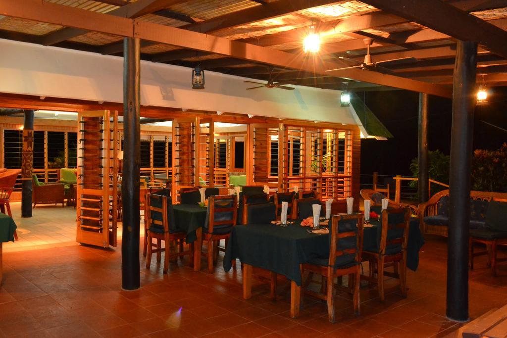 Daku Resort Savusavu Exteriör bild